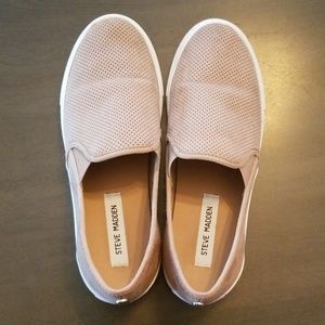 Steve Madden Zarayy Tan Slip On Sneaker. 9M